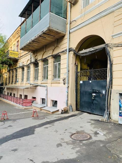 Ferienwohnung Vip Студио На Дерибасовской Odessa Exterior foto